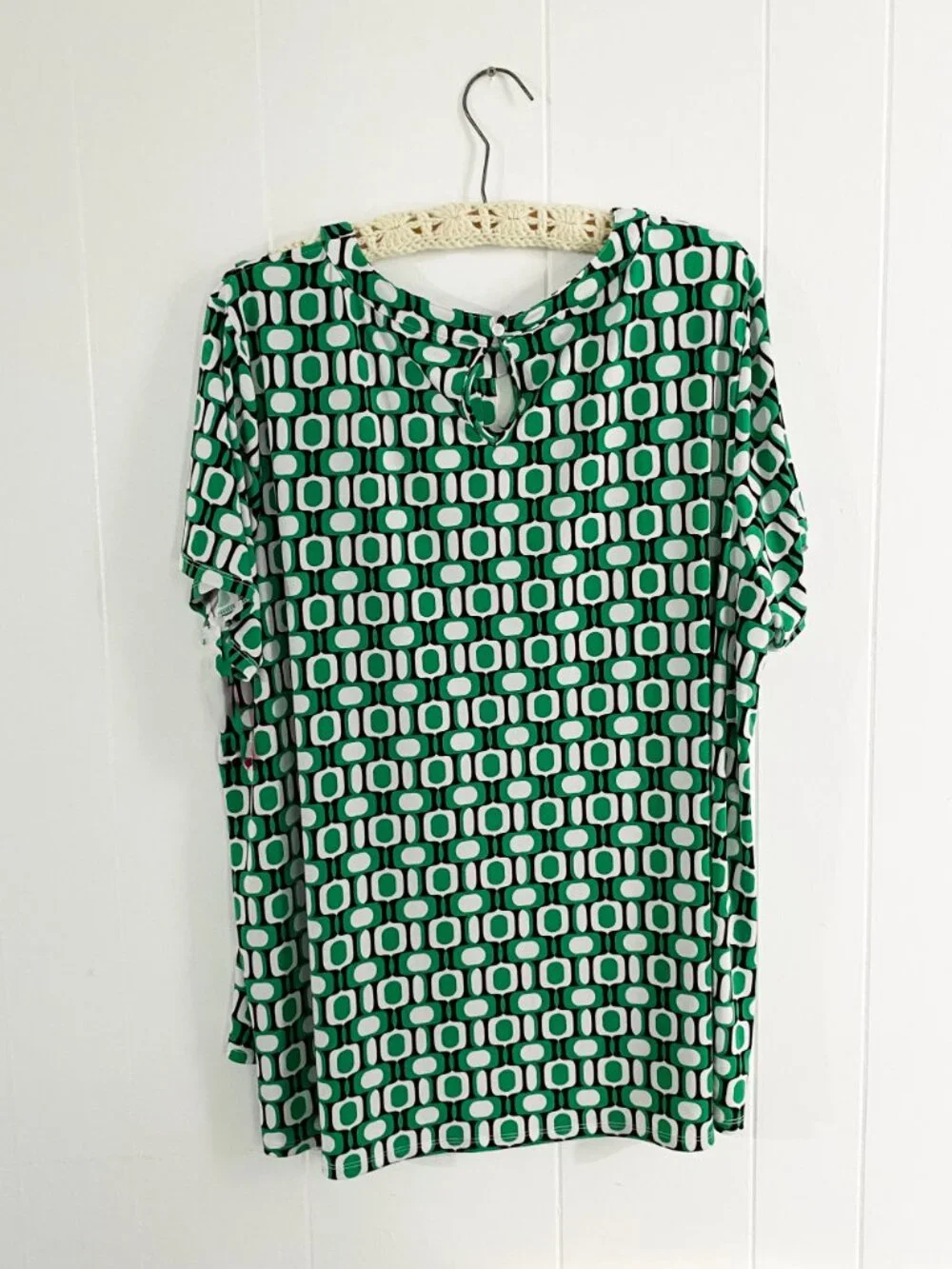 Short-Sleeved Polyester Shell - New With Tags - Cutout Design - Size 22/24
